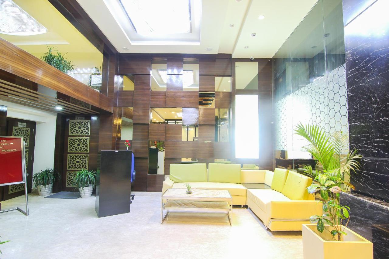 Moments Hotel Lucknow Buitenkant foto
