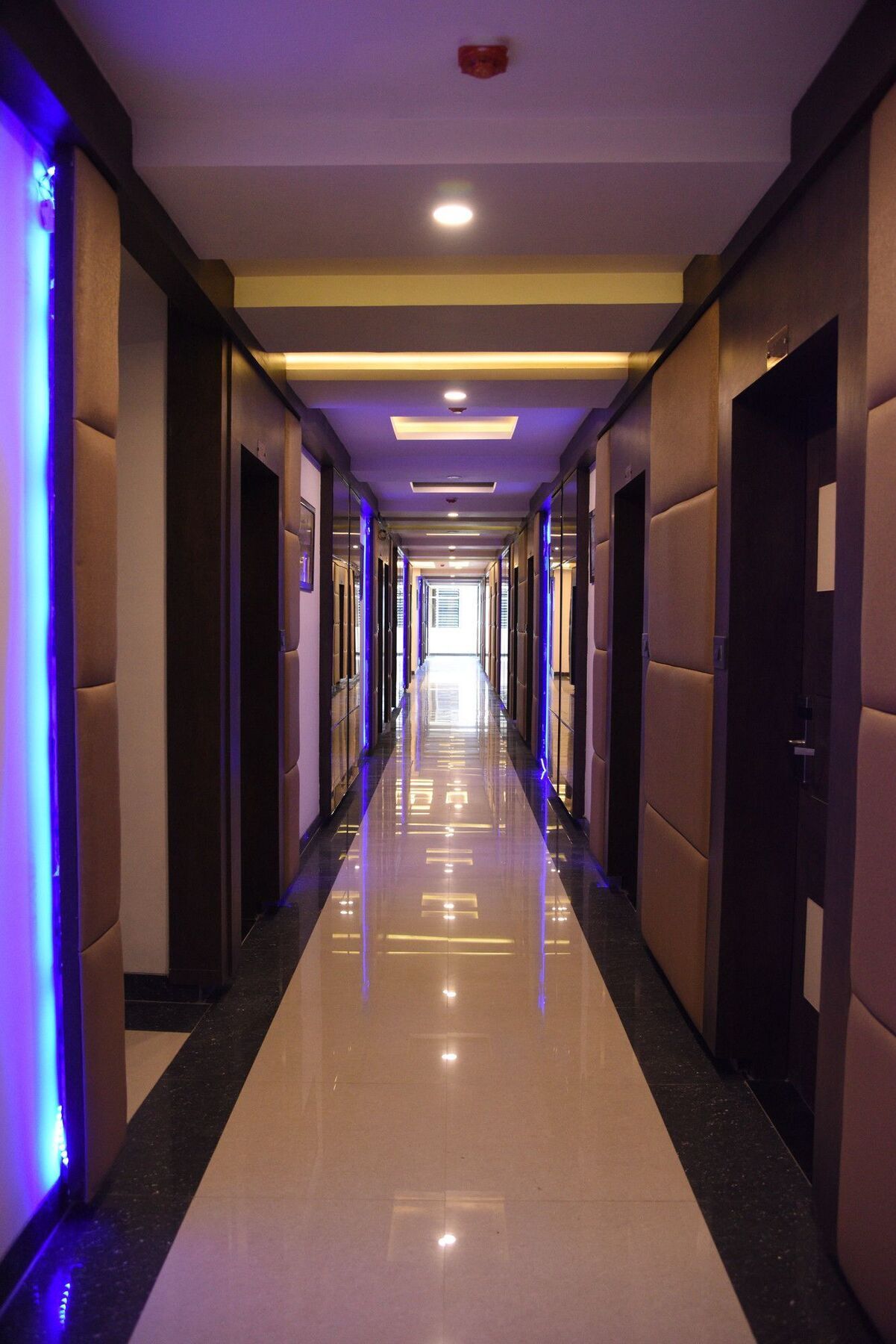 Moments Hotel Lucknow Buitenkant foto