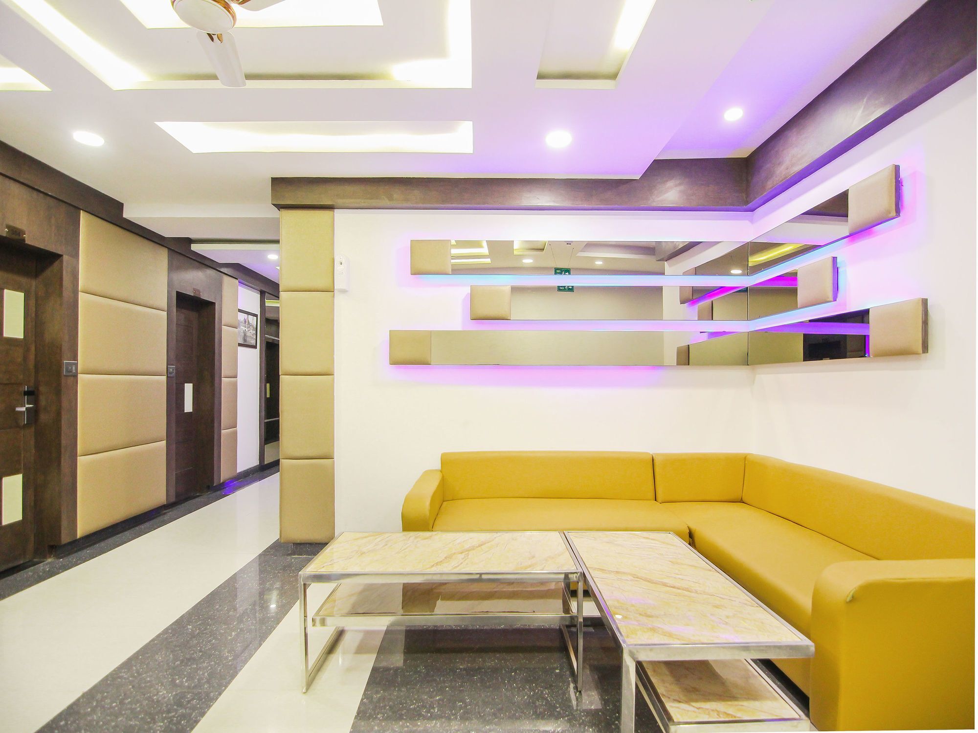 Moments Hotel Lucknow Buitenkant foto