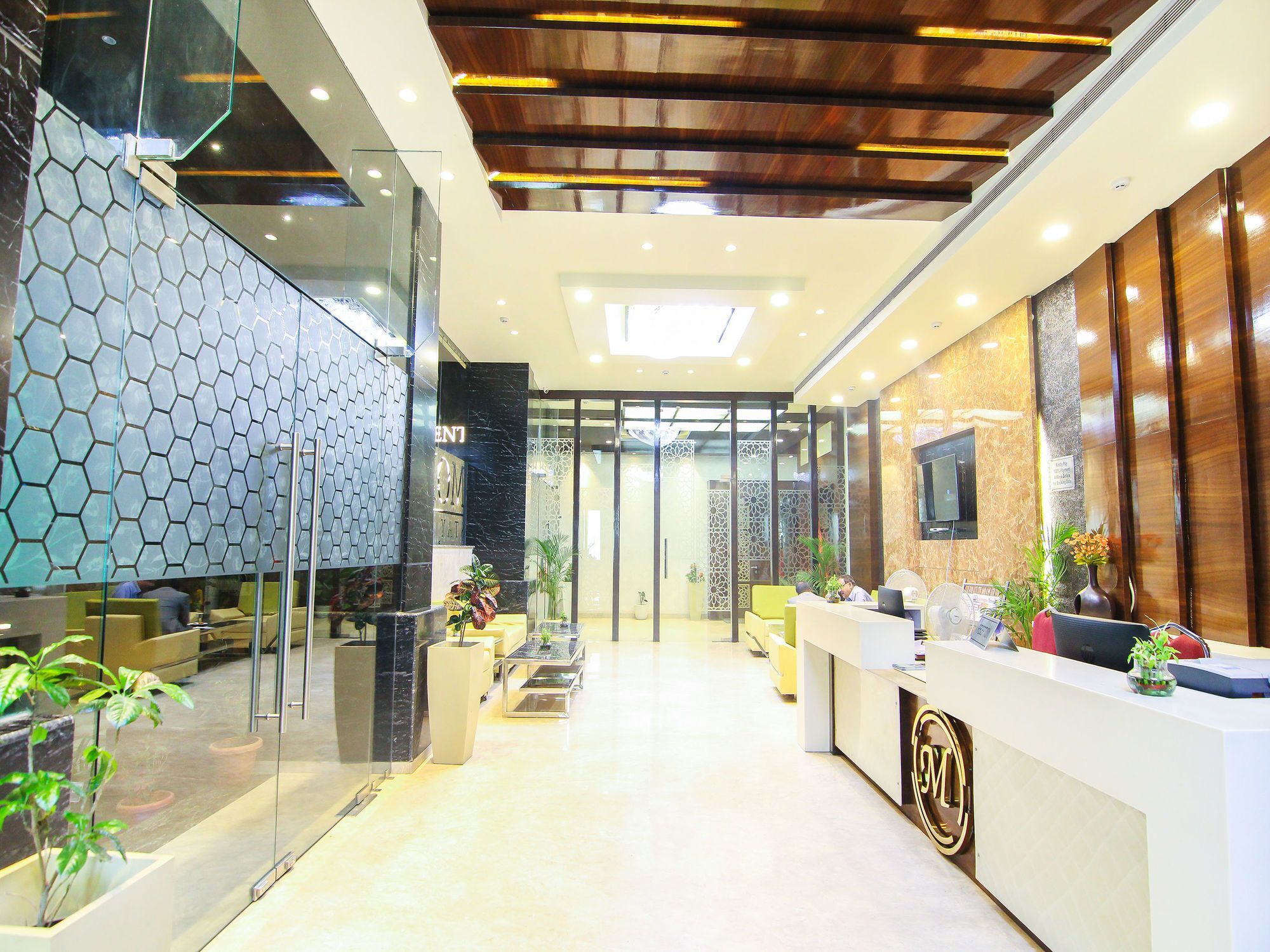 Moments Hotel Lucknow Buitenkant foto