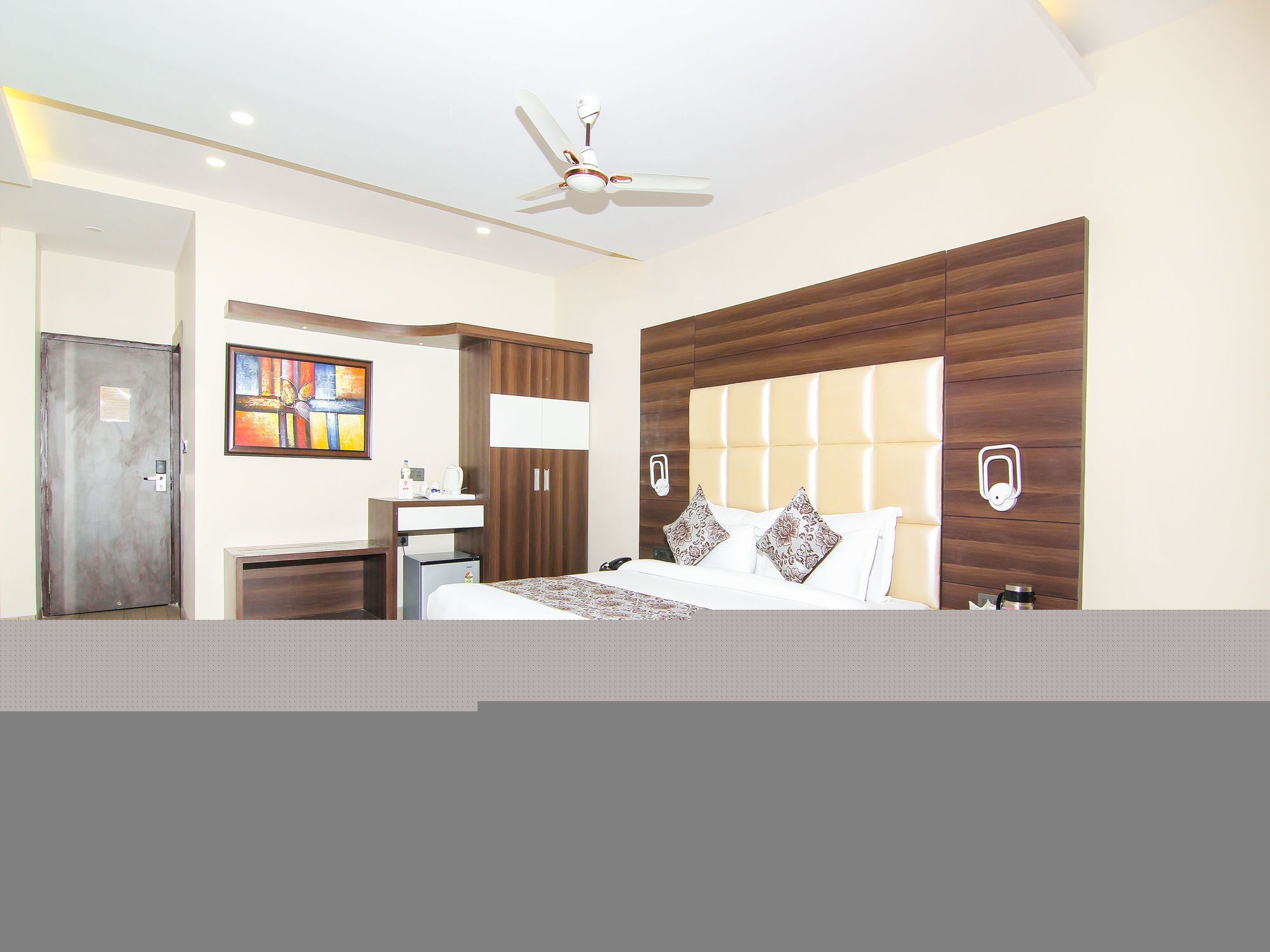 Moments Hotel Lucknow Buitenkant foto